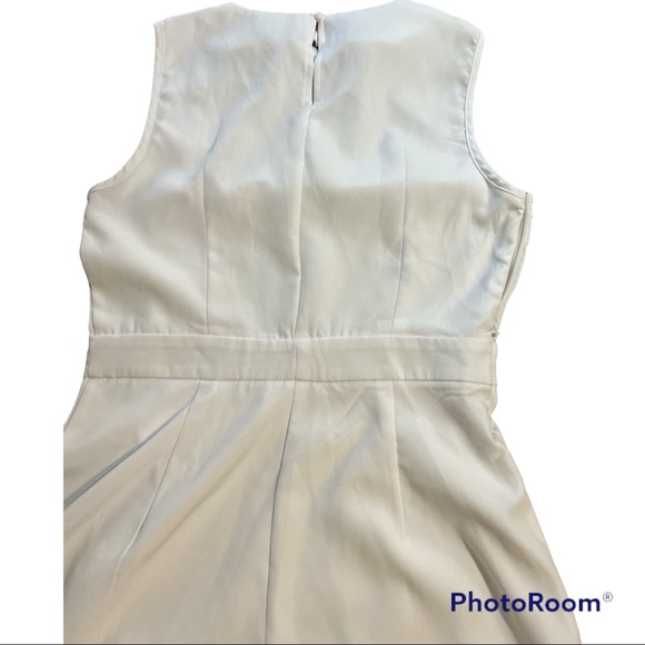Beautiful and Elegant size M white dress excellents conditions FHQ collection - Picture 5 of 10